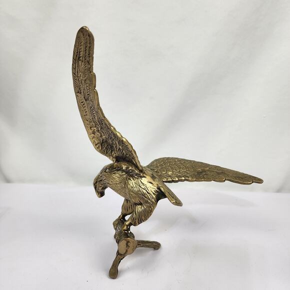 Vintage American Eagle - Brass on Branch Wings Spread Head Down 10" x 9" (wings) - Picture 4 of 8
